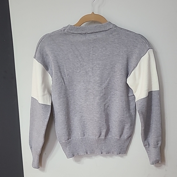 Celine Gray and White Women's Sweater - Picture 3 of 3